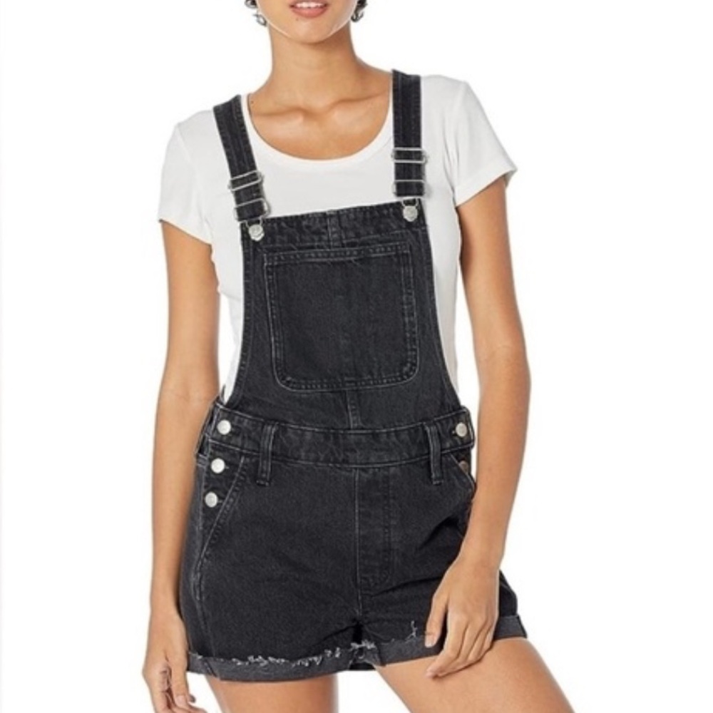 Madewell Washed Black Denim Adirondack Short Overalls